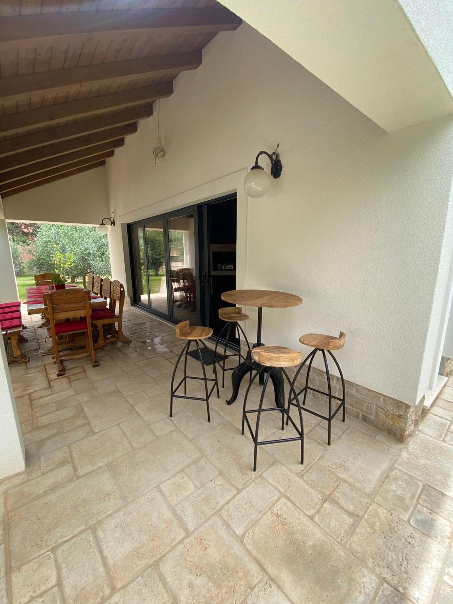 Villa Jalan Vrsi Exterior photo